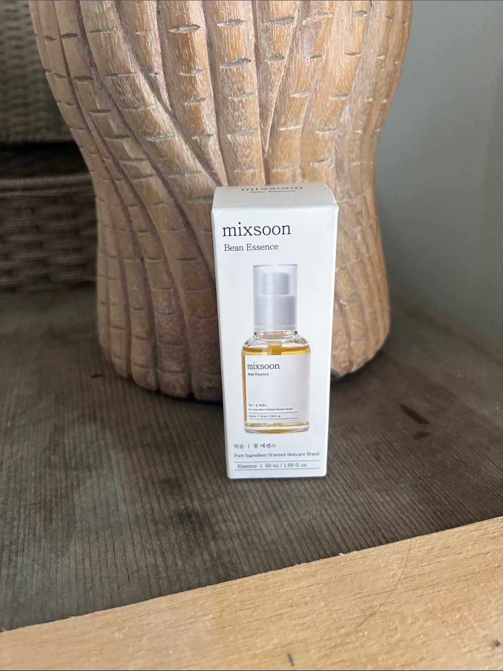 mixsoon Bean Essence Nourishing Facial Serum - White & Gold